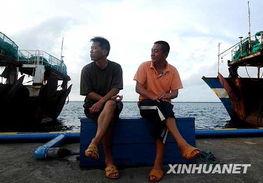 中国渔民前线吃瓜,战地黄花分外香