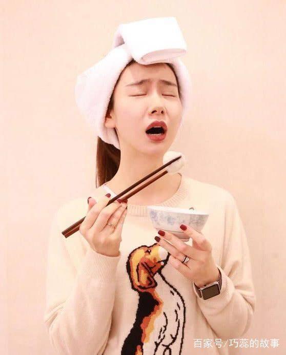 唐朝仕女吃瓜图